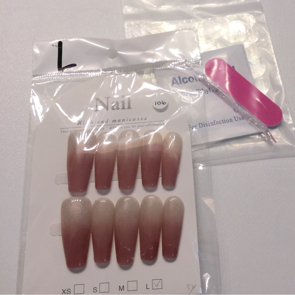 Brand New Hand Made Press on Nails # 106